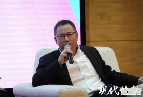父母儿女一家狂徐海家族小说：竟发现隐藏多年的家族秘密，震撼所有人！