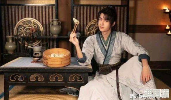 户外苏妲己三个老头叫什么？他们的真实身份和故事引发了网友们的热议与讨论