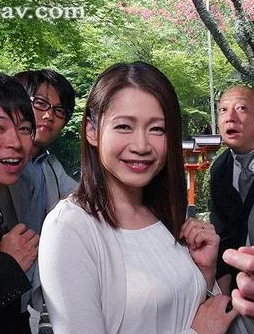 友田真希作品：令人震惊的消息曝光，她将重返银幕，带来全新激情之作！