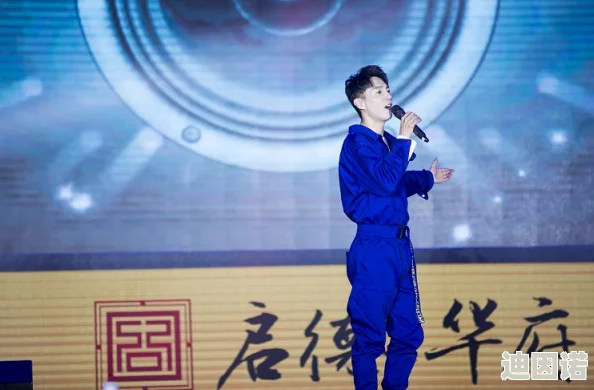 自由成熟性西元视频：全新动态发布，带你领略前所未有的视听盛宴与深度思考体验！