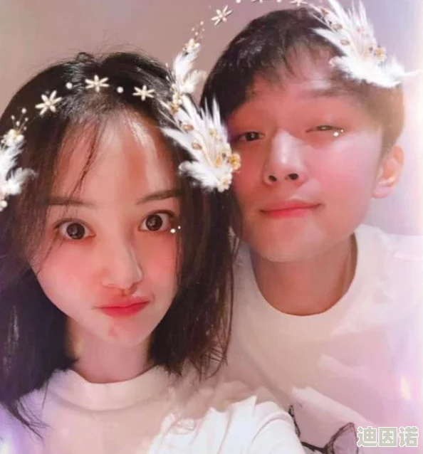 91吃瓜首页：最新动态曝光，娱乐圈明星私生活大揭秘，引发网友热议与讨论！