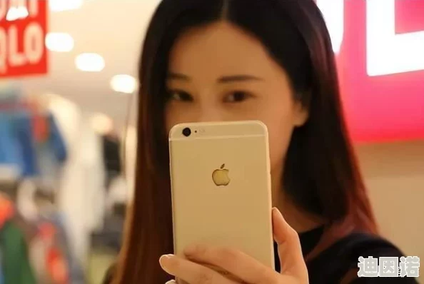 33岁女人买iPhone 8，分享使用体验与购买理由，引发网友热议和讨论，是否值得入手？